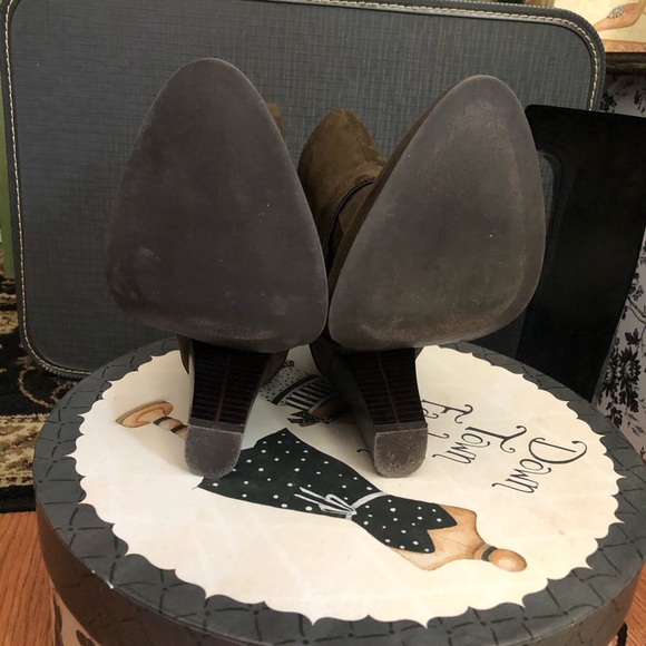 Olive JustFab Western Raney Bootie - Picture 6 of 8